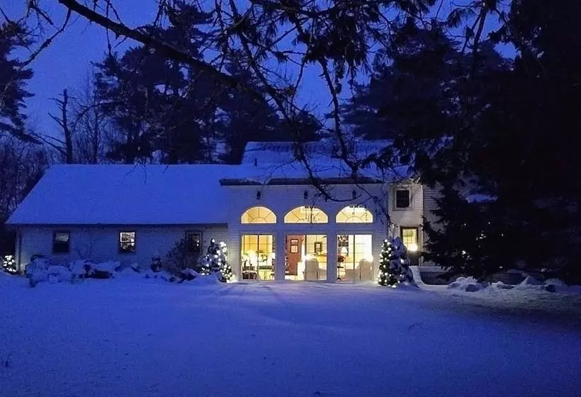 Briarwood Bed & Breakfast