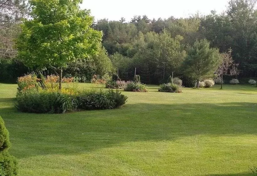 Briarwood Bed & Breakfast