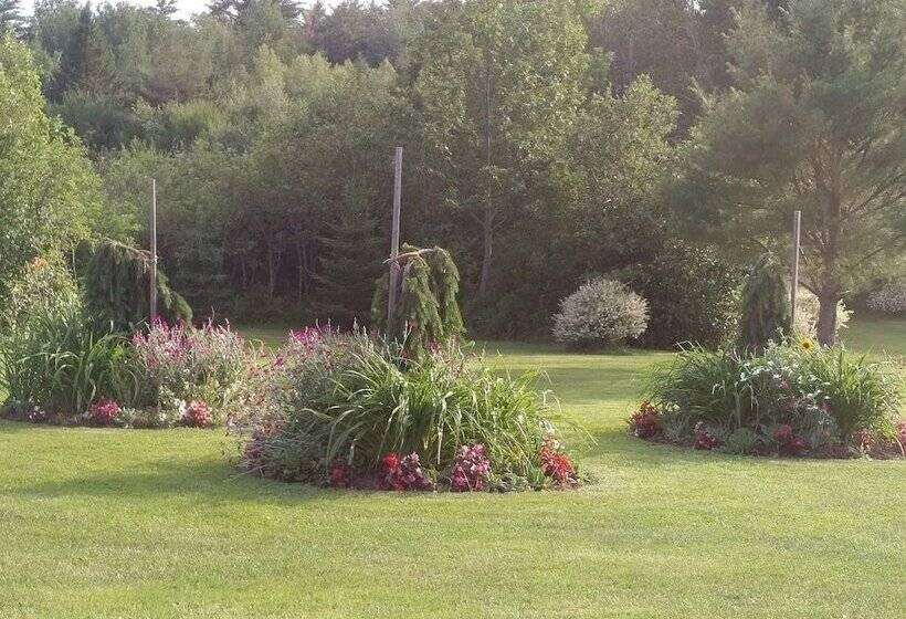 Briarwood Bed & Breakfast