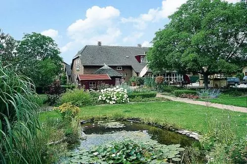 ホテル Auberge Graaf Hendrik
