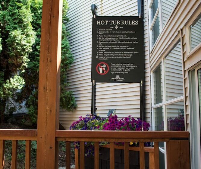 Hotel Gibsons Garden