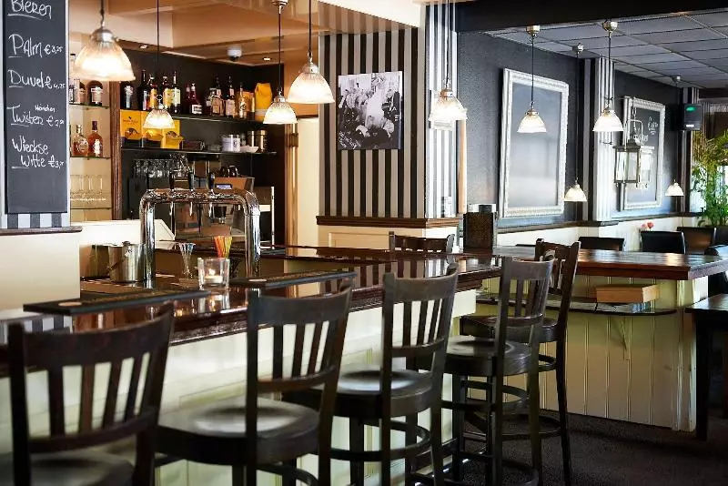 ホテル Restaurant De Jonge Heertjes
