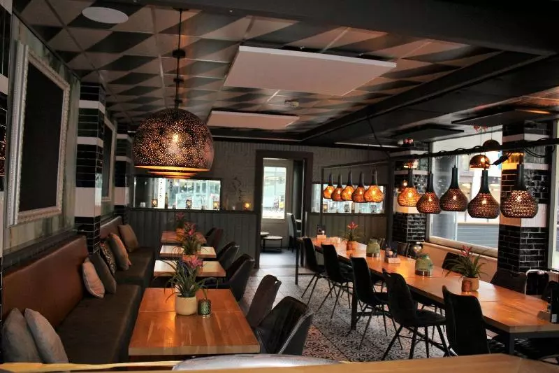 ホテル Restaurant De Jonge Heertjes