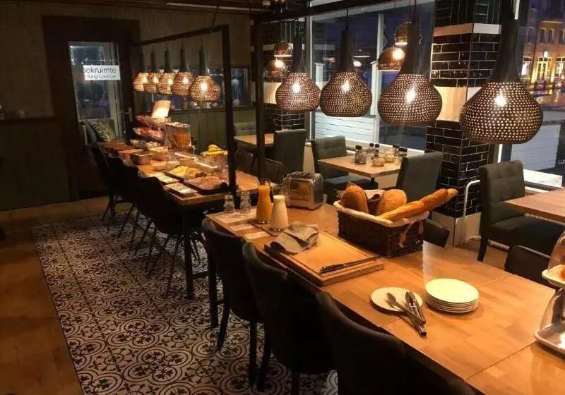 ホテル Restaurant De Jonge Heertjes