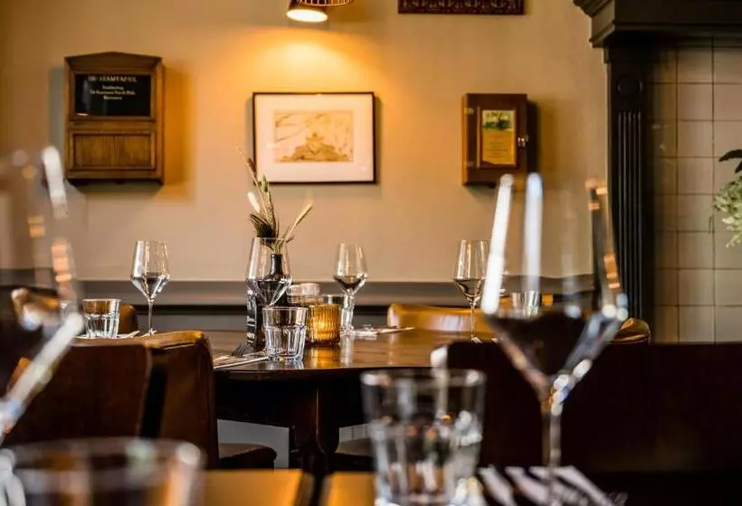 ホテル Restaurant De Keurvorst