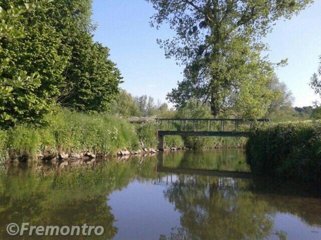 ホテル Restaurant Les Jumeaux