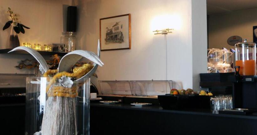 ホテル Restaurant Les Jumeaux