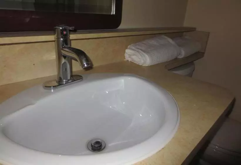 Hotelli Vanderhoof Inn