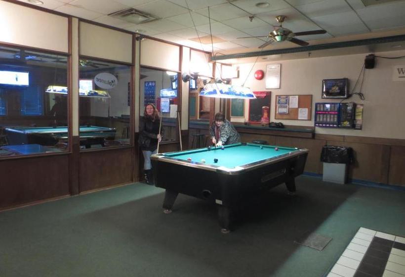 Hotel Vanderhoof Inn