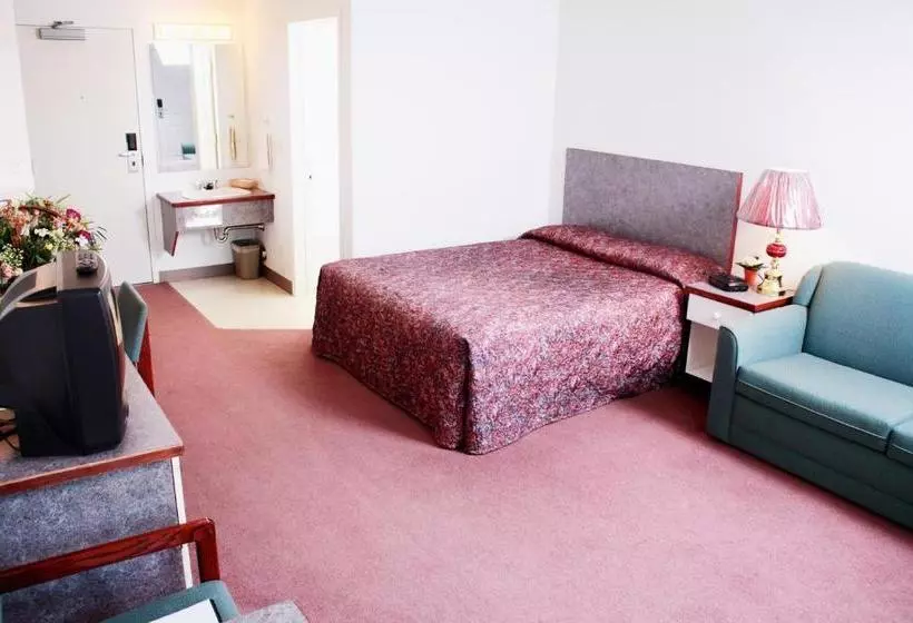 Motelli Country Club Inn