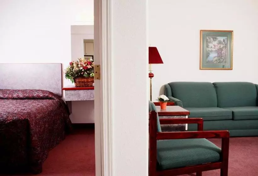 Motelli Country Club Inn