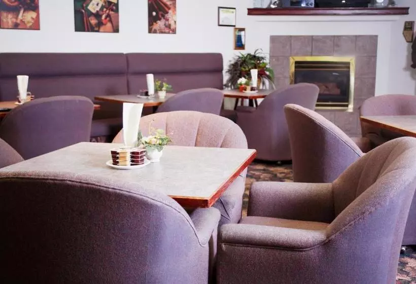 Motelli Country Club Inn