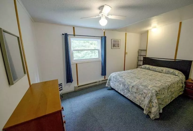 Sea Breeze Motel