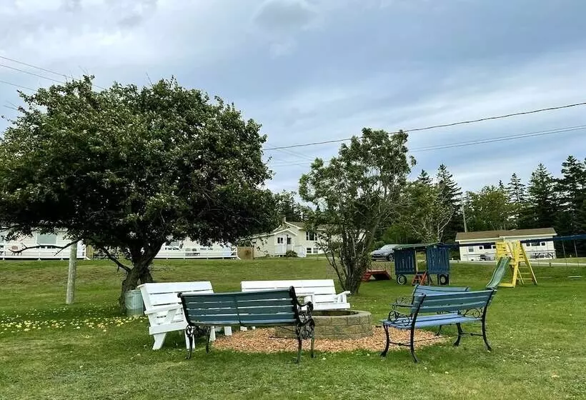 Sea Breeze Motel