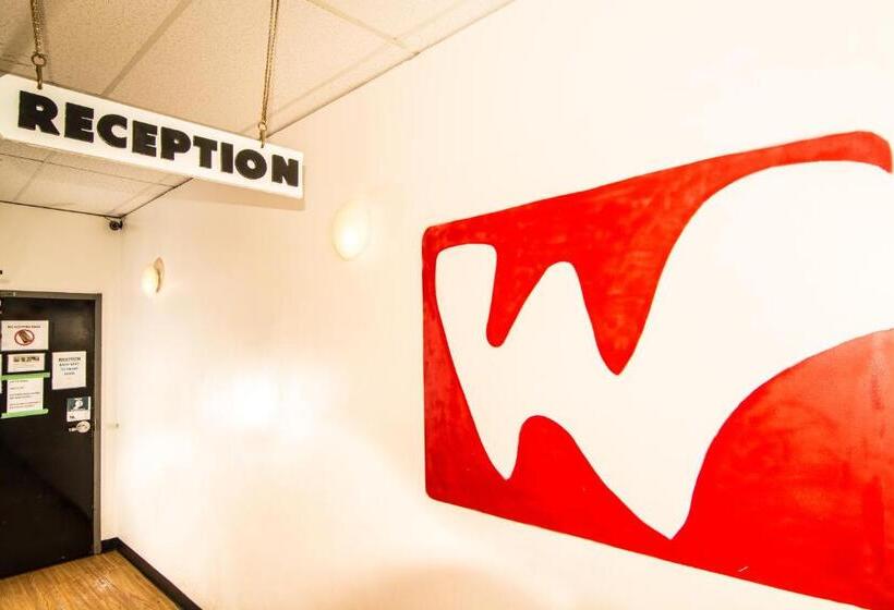 Wicked Hostels Calgary