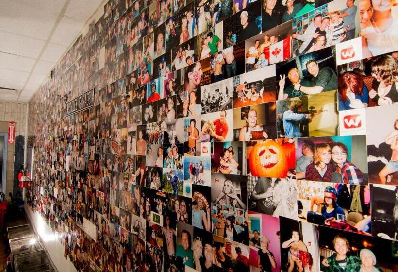 Wicked Hostels Calgary
