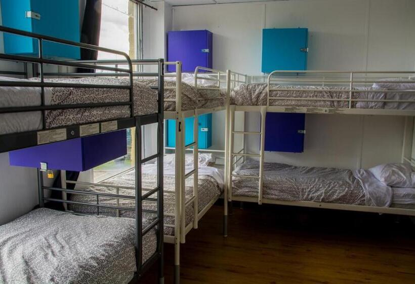 Wicked Hostels Calgary