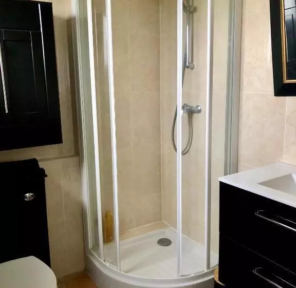 ベッドアンドブレックファースト Chambre D Hôtes La Floralie