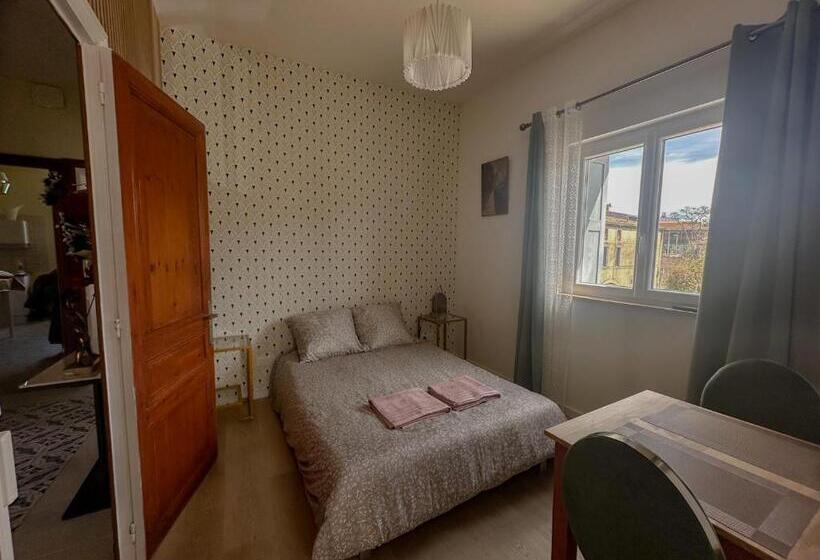 تختخواب و صبحانه Face Cité   Chambres D Hôtes   Parking & Garage Gratuit   Wi Fi Gratuit