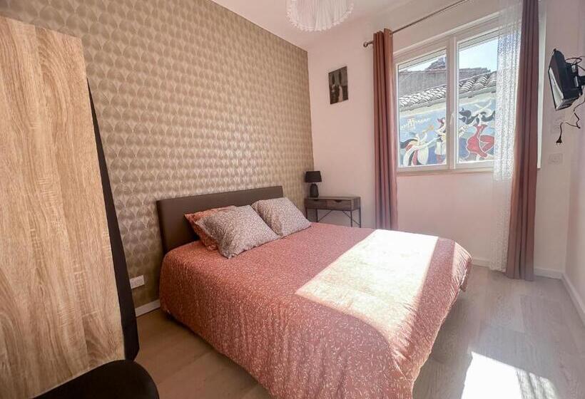 تختخواب و صبحانه Face Cité   Chambres D Hôtes   Parking & Garage Gratuit   Wi Fi Gratuit