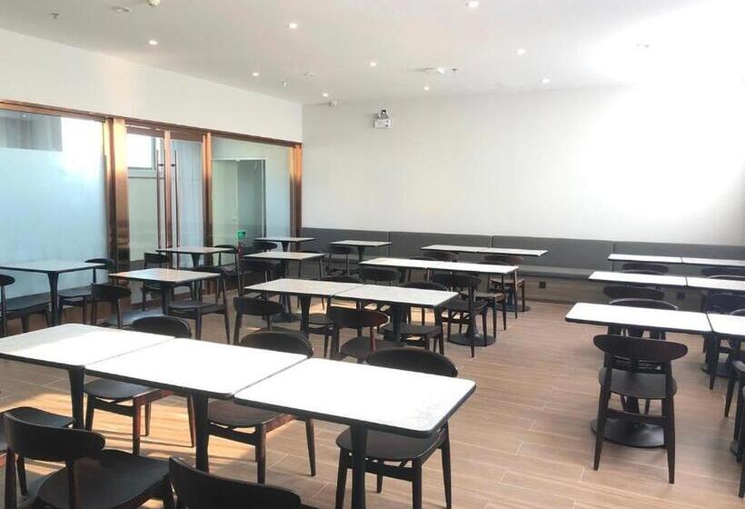 Hanting Hotel Dezhou Yucheng Administrative Street