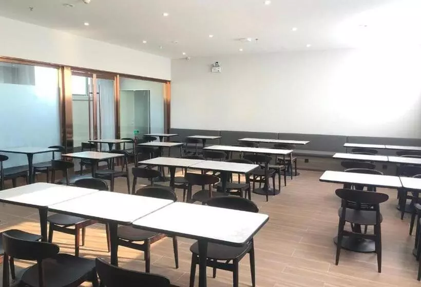 Hanting Hotel Dezhou Yucheng Administrative Street