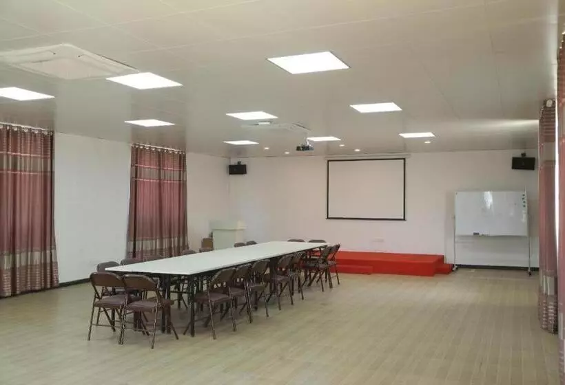 Hanting Hotel Nanchang Zhenxing Avenue Metro Station