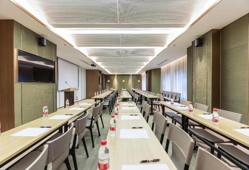 Hanting Hotel Nantong Yuan Rong Square