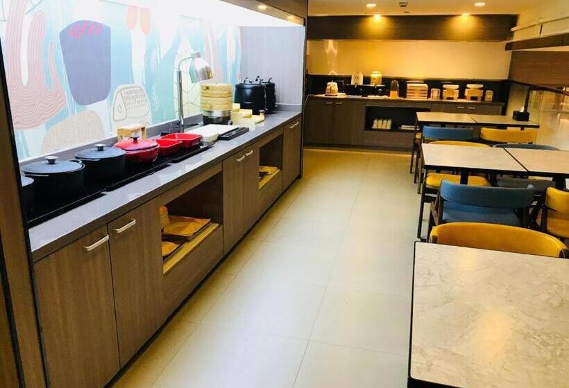 Hanting Hotel Shanghai Fengxian Nanqiao Bus Station