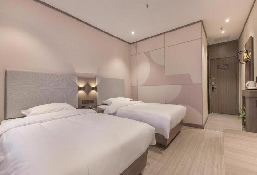 Hanting Hotel Zhijiang Yanjiang Avenue