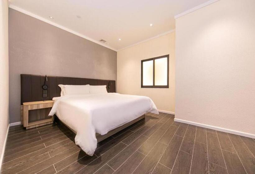 Hanting Premium Hotel Shanghai Jiuting Plaza