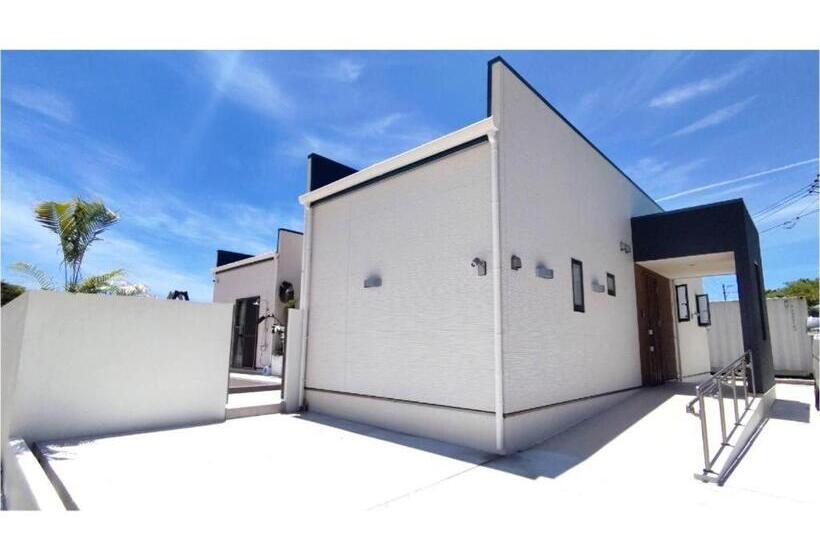 هتل Churaumi Village Pool And Terrace