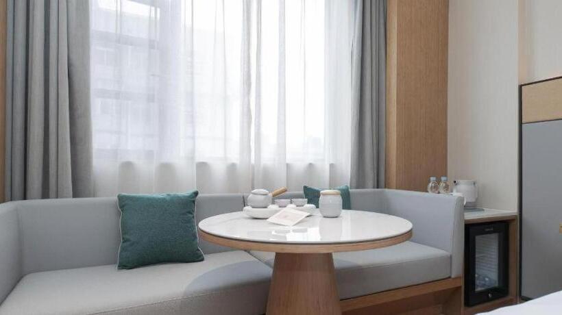 Ji Hotel Wuhan Yellow Crane Tower Shouyi Road