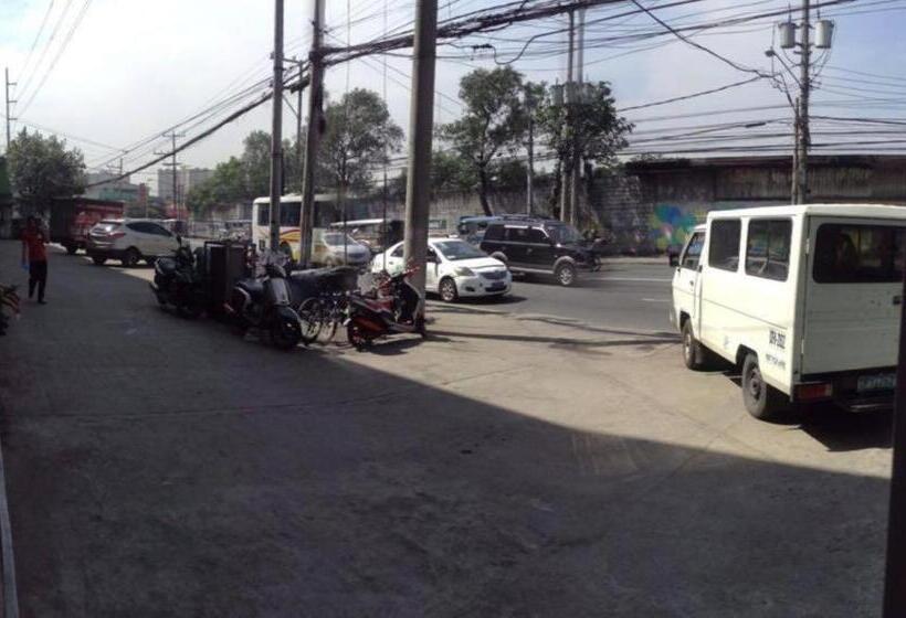 Meaco Royal Hotel Valenzuela