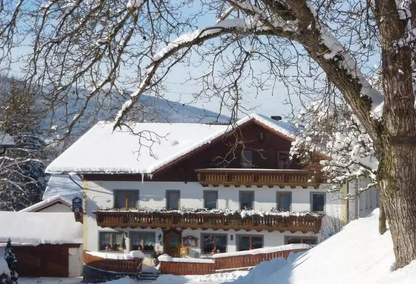 ペンション Landgasthof Postwirt