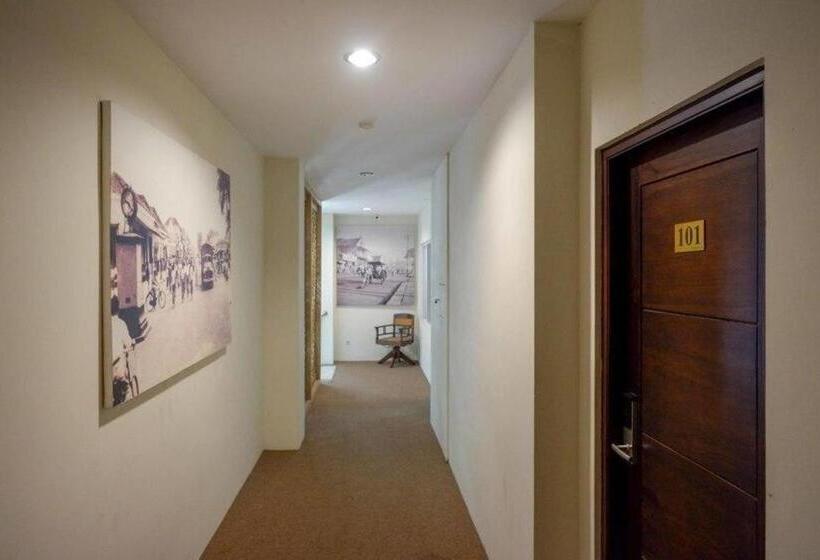 Sans Hotel Nagari Malioboro