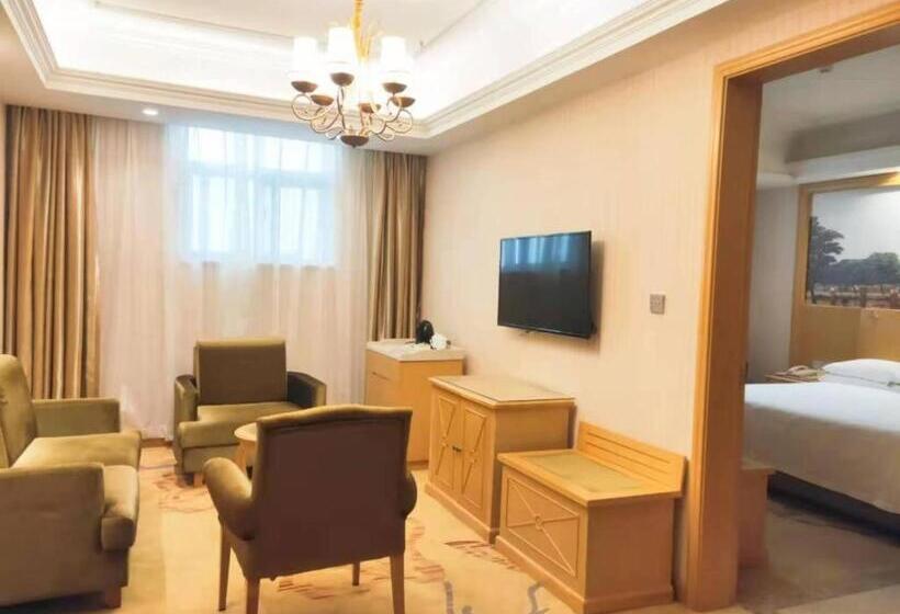 Vienna Hotel Hubei Xiangyang Tang City Gulou