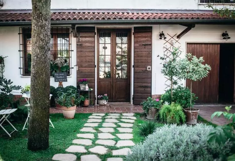 Aamiaismajoitus (B&B) A Casa Mia