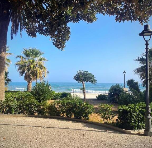 مبيت وإفطار Farfalla Blu