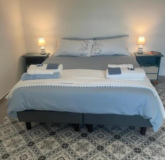 مبيت وإفطار Farfalla Blu