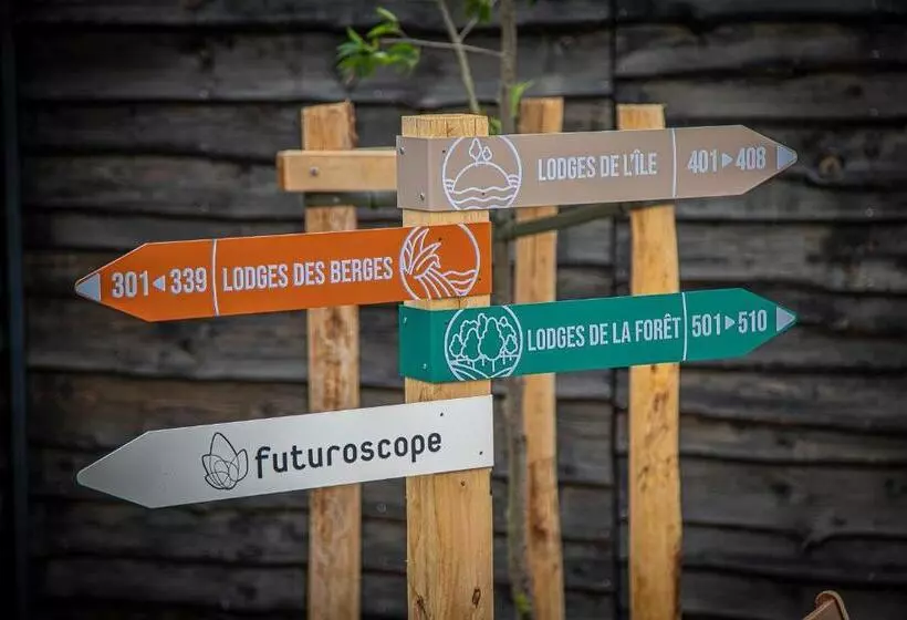 ホテル Hôtel Ecolodgee