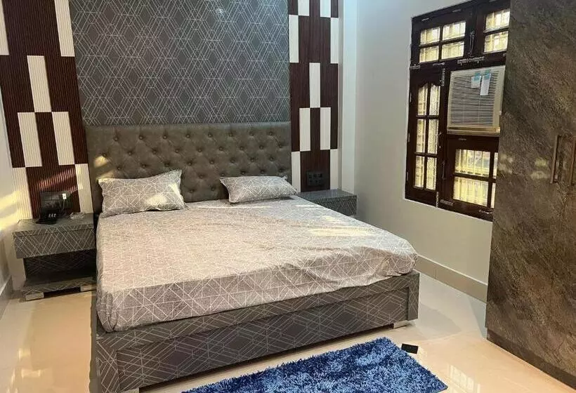 Hotelli Oyo Aryan