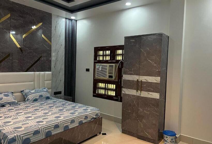 בית מלון כפרי Oyo Aryan