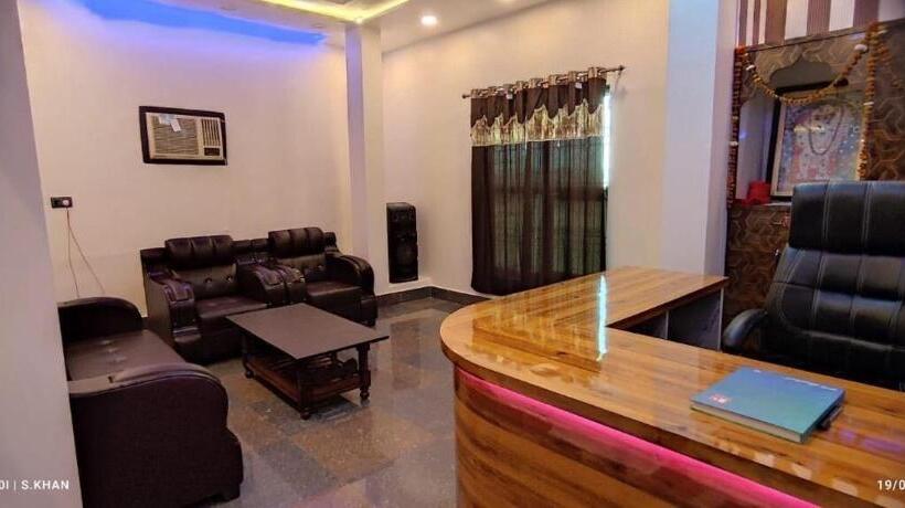 בית מלון כפרי Oyo Aryan