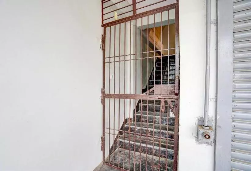 ホテル Oyo Sonu Residency