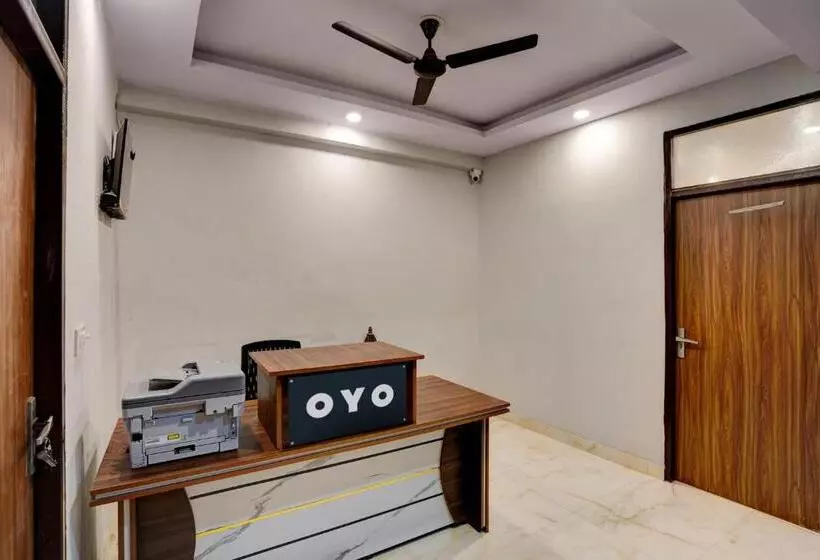 ホテル Oyo Sonu Residency