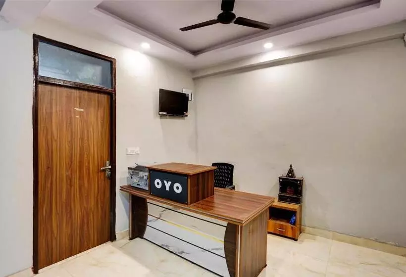 ホテル Oyo Sonu Residency