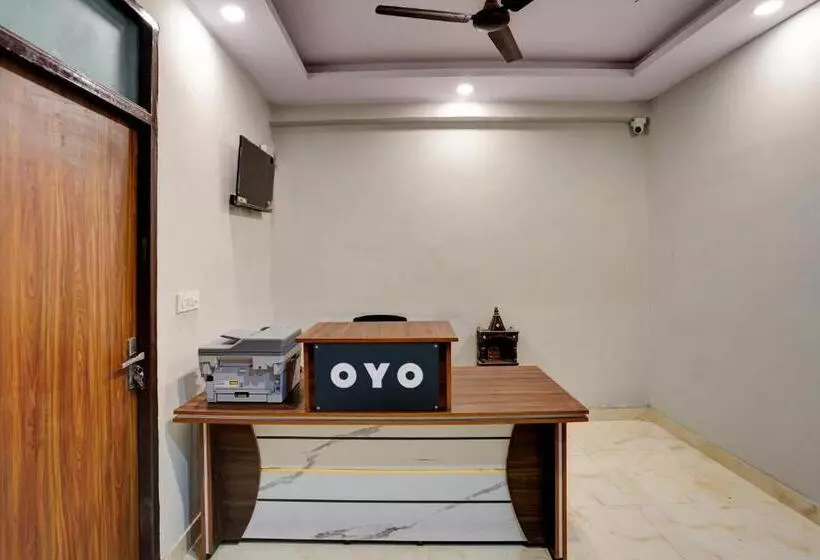 ホテル Oyo Sonu Residency