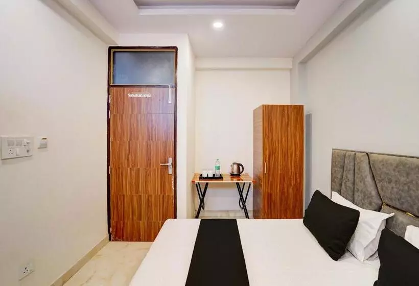 ホテル Oyo Sonu Residency