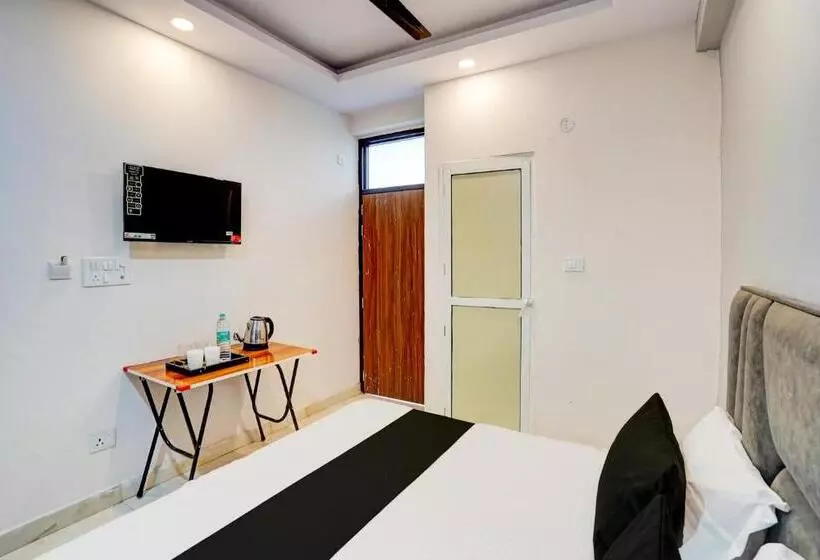 ホテル Oyo Sonu Residency